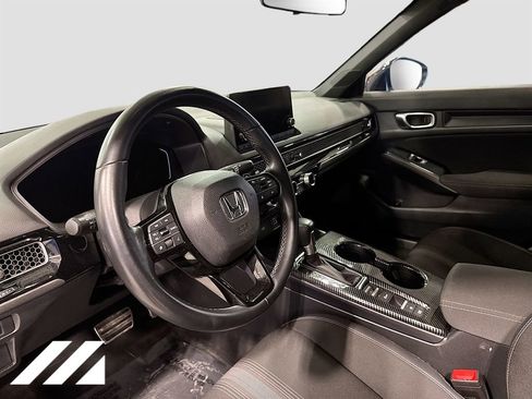 Used 2023 Honda Civic Sport image 9
