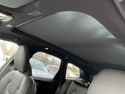 New 2026 Volvo XC60 B5 Ultra w/ Climate Package AWD/4WD image 16