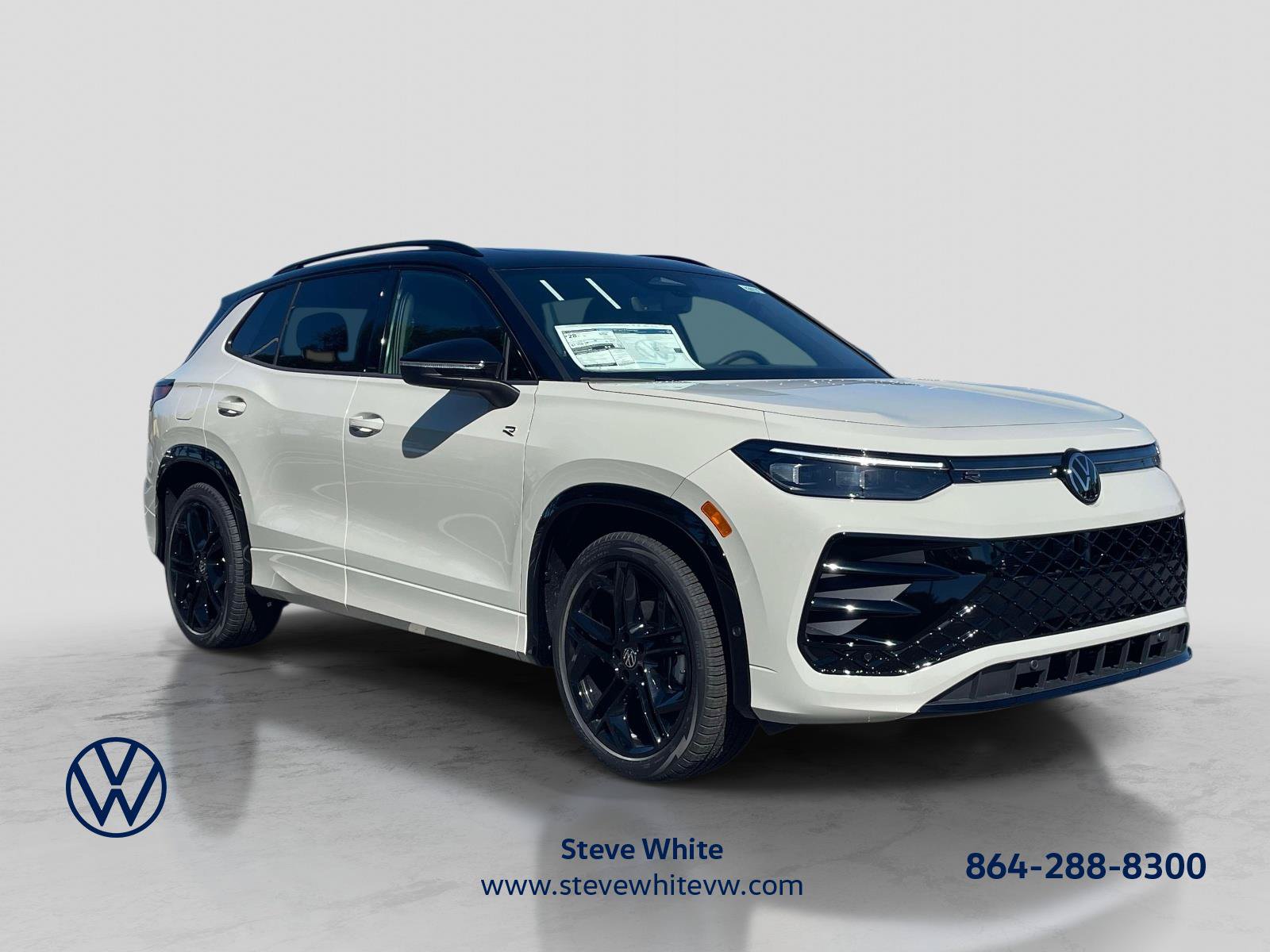 New 2026 Volkswagen Tiguan SE R-Line FWD image 1