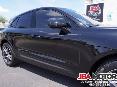 Used 2024 Porsche Macan AWD/4WD image 61