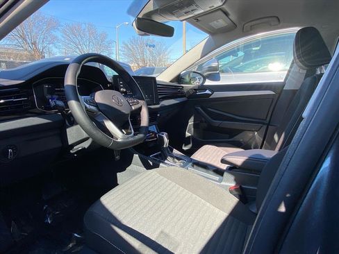 Certified 2025 Volkswagen Jetta S image 10