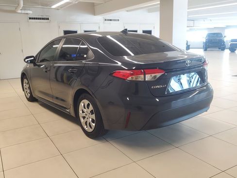 Used 2023 Toyota Corolla LE image 5