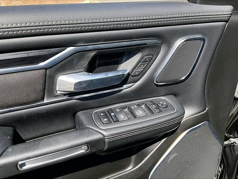 Used 2024 RAM 1500 Laramie AWD/4WD image 27