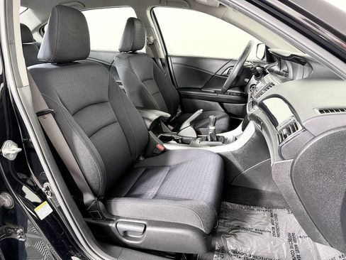 Used 2015 Honda Accord Sport image 39
