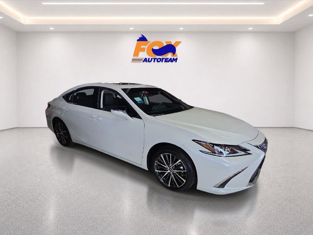 Used 2025 Lexus ES 350 w/ Premium Package FWD image 4