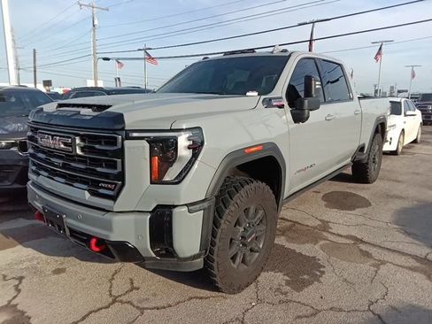 Used 2025 GMC Sierra 2500 AT4 w/ AT4 Premium Plus Package image 1
