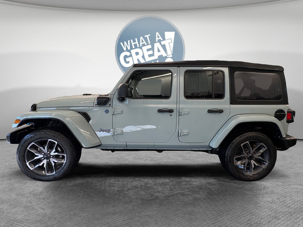 Used 2024 Jeep Wrangler Unlimited AWD/4WD image 7