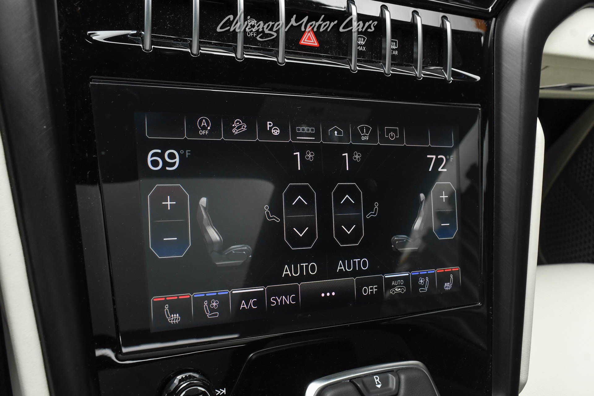 Used 2024 Lamborghini Urus S AWD/4WD image 15