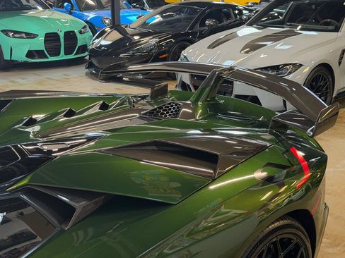 Used 2021 Lamborghini Aventador SVJ AWD/4WD image 48