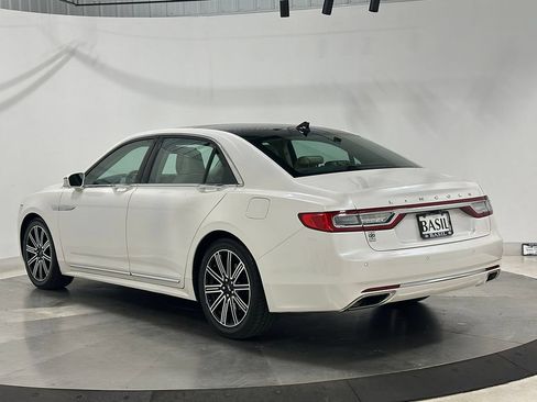 Used 2018 Lincoln Continental Reserve w/ Continental Climate Package AWD/4WD image 13