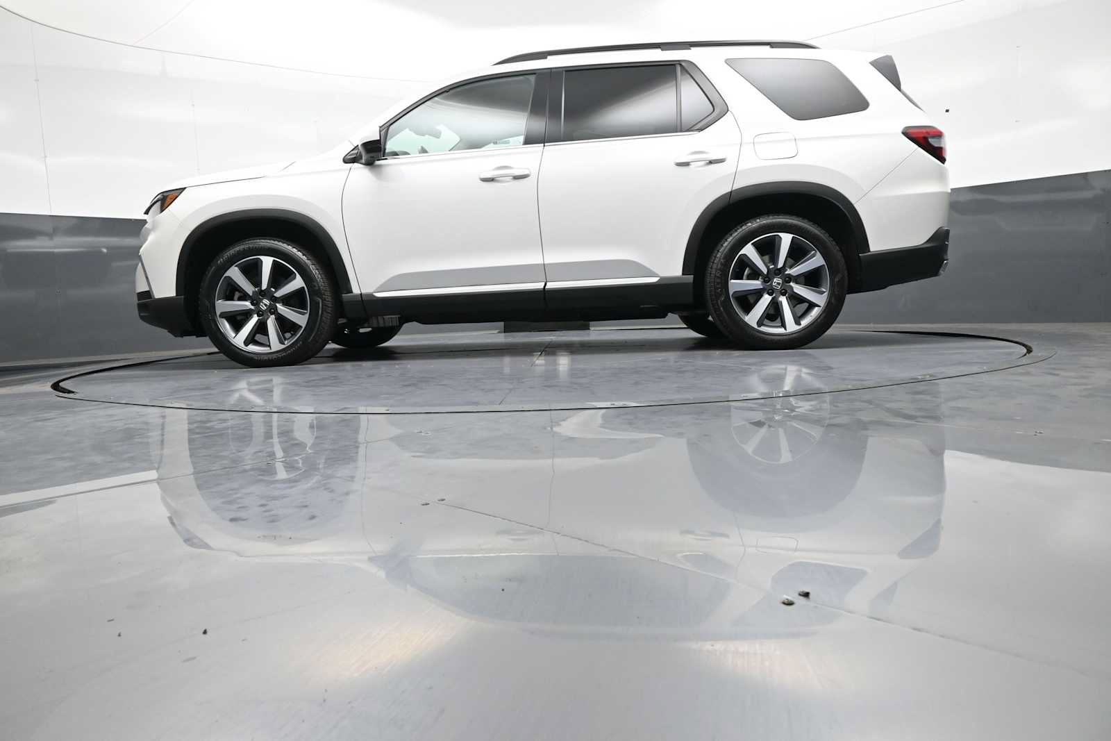 Certified 2023 Honda Pilot Elite image 35