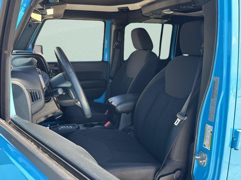 Used 2017 Jeep Wrangler Unlimited Sport AWD/4WD image 22