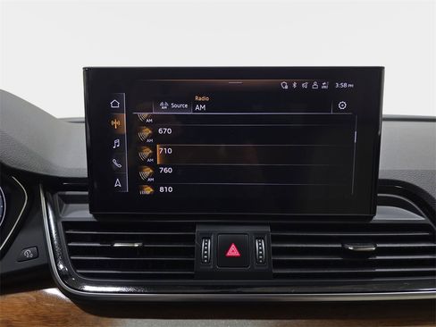 Certified 2021 Audi Q5 2.0T Premium Plus w/ Premium Plus Package image 24