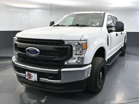 Used 2021 Ford F250 XL w/ Power Equipment Group image 12