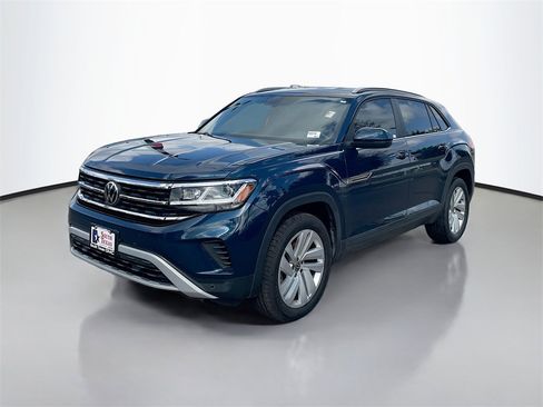 Used 2022 Volkswagen Atlas Cross Sport SE image 3