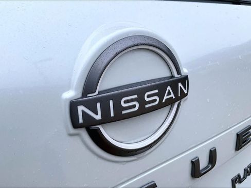 Used 2024 Nissan Rogue Platinum w/ Platinum Premium Package AWD/4WD image 30