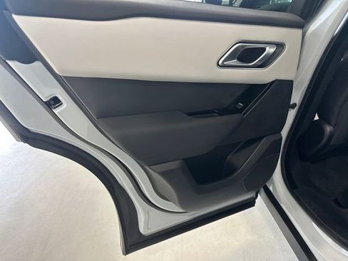 Used 2025 Land Rover Range Rover Velar Dynamic SE AWD/4WD image 29