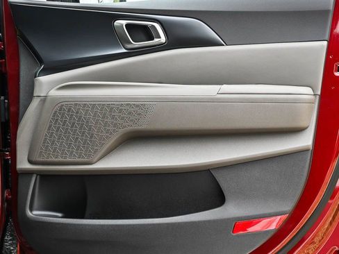 New 2026 Kia Carnival image 9