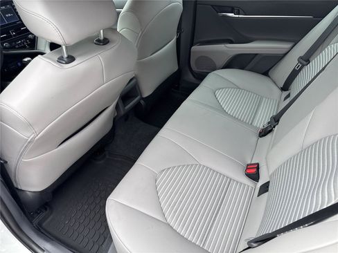 Used 2024 Toyota Camry SE FWD image 30