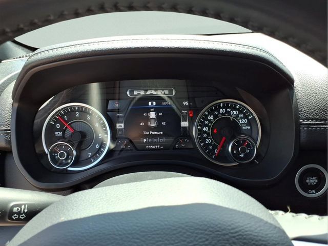 Used 2023 RAM 1500 Laramie AWD/4WD image 17