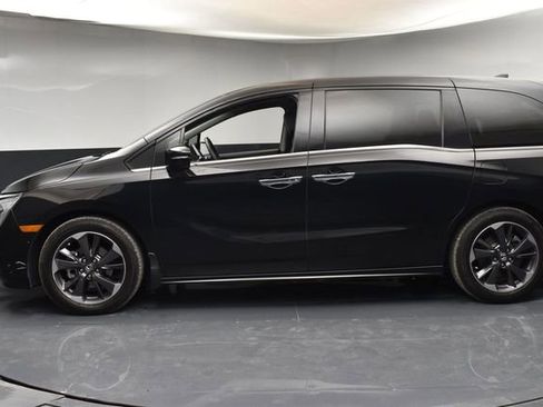 Used 2023 Honda Odyssey Elite image 5