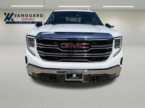 New 2026 GMC Sierra 1500 SLT image 9