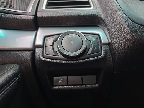 Used 2017 Ford Explorer Limited w/ Equipment Group 301A AWD/4WD image 41
