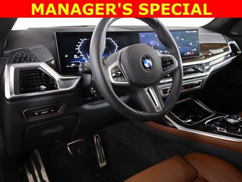 Used 2026 BMW X7 M60i AWD/4WD image 30