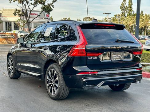 Used 2025 Volvo XC60 B5 Plus AWD/4WD image 7
