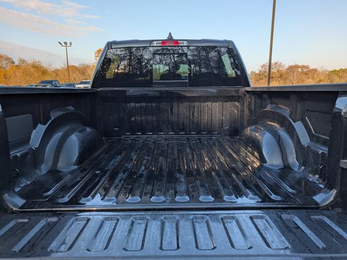 Used 2025 RAM 1500 Classic Warlock image 18