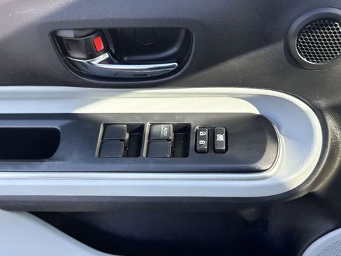 Used 2014 Toyota Prius C Four image 12