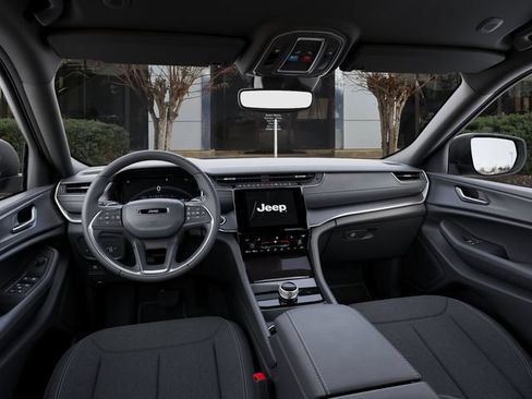 New 2026 Jeep Grand Cherokee L 2WD image 14