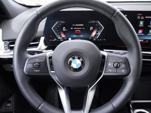 Certified 2025 BMW X2 xDrive28i AWD/4WD image 18