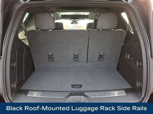 Used 2023 GMC Yukon AT4 image 40