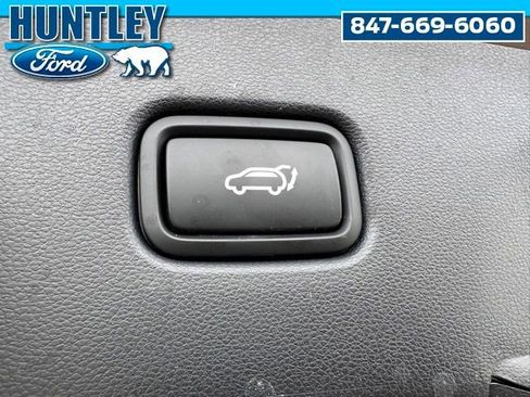 Used 2025 Hyundai Tucson Limited AWD/4WD image 11