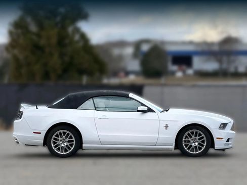 Used 2014 Ford Mustang Premium w/ Electronics Package image 7