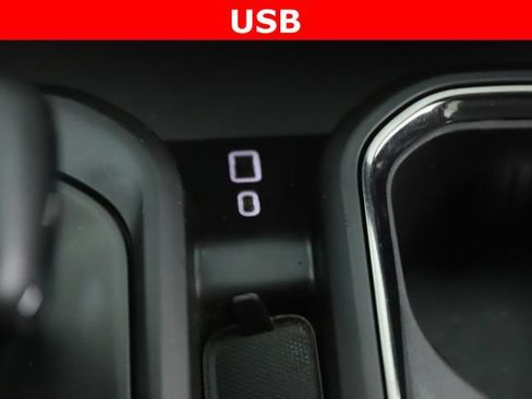 Used 2024 GMC Sierra 1500 AT4 w/ AT4 Preferred Package AWD/4WD image 24