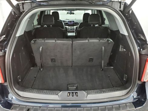 Used 2022 Ford Explorer XLT w/ Equipment Group 202A image 23