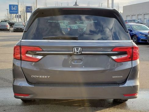 Used 2023 Honda Odyssey Touring image 6