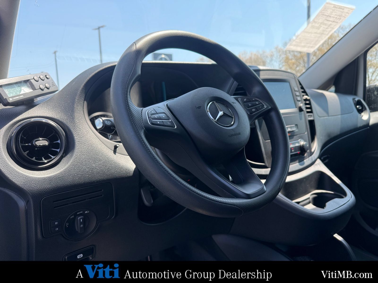 Used 2023 Mercedes-Benz Metris image 17