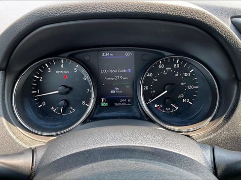 Used 2018 Nissan Rogue S AWD/4WD image 20