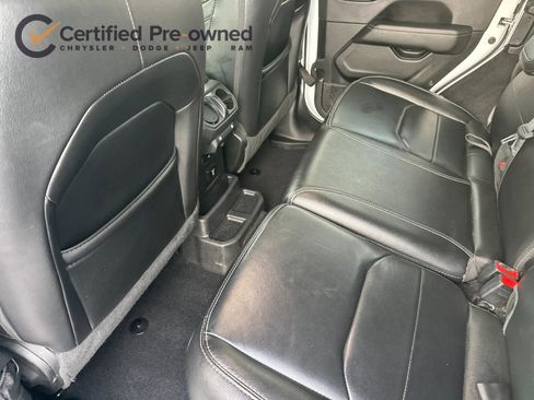 Used 2021 Jeep Wrangler Unlimited Sahara w/ Cold Weather Group image 13