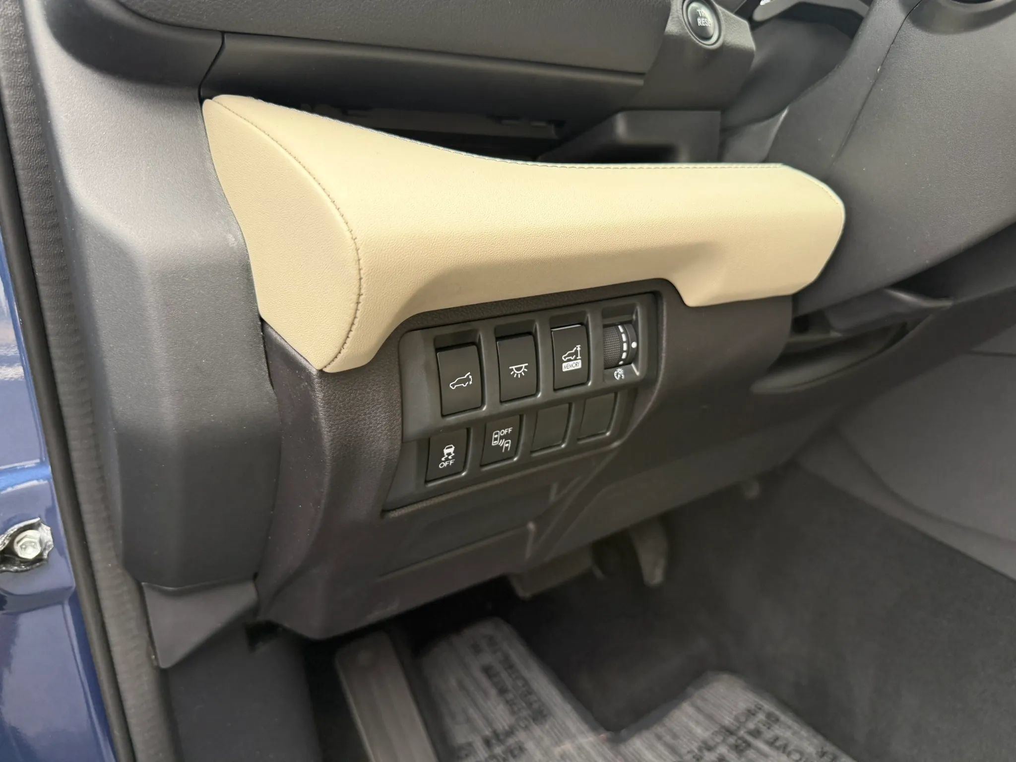 Used 2020 Subaru Ascent Limited w/ Technology Package AWD/4WD image 15