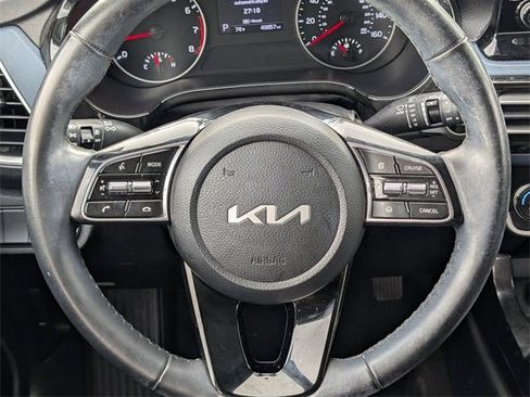 Used 2023 Kia Seltos S image 14