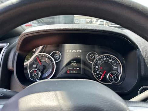 Used 2022 RAM 2500 Big Horn AWD/4WD image 10