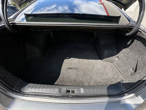 Used 2014 Nissan Altima 2.5 SV FWD image 21