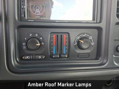 Used 2006 GMC Sierra 2500 W/T w/ Snow Plow Prep Package AWD/4WD image 16