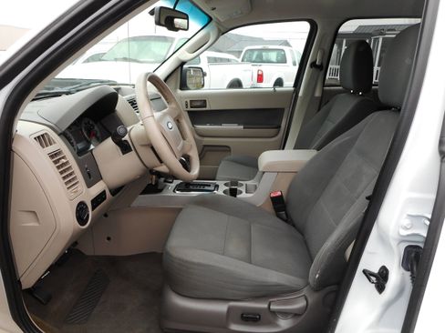 Used 2009 Ford Escape 4WD Hybrid image 13