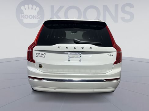 Used 2025 Volvo XC90 T8 Ultra AWD/4WD image 5