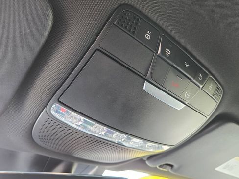 Used 2022 Mercedes-Benz GLC 300 4MATIC image 34